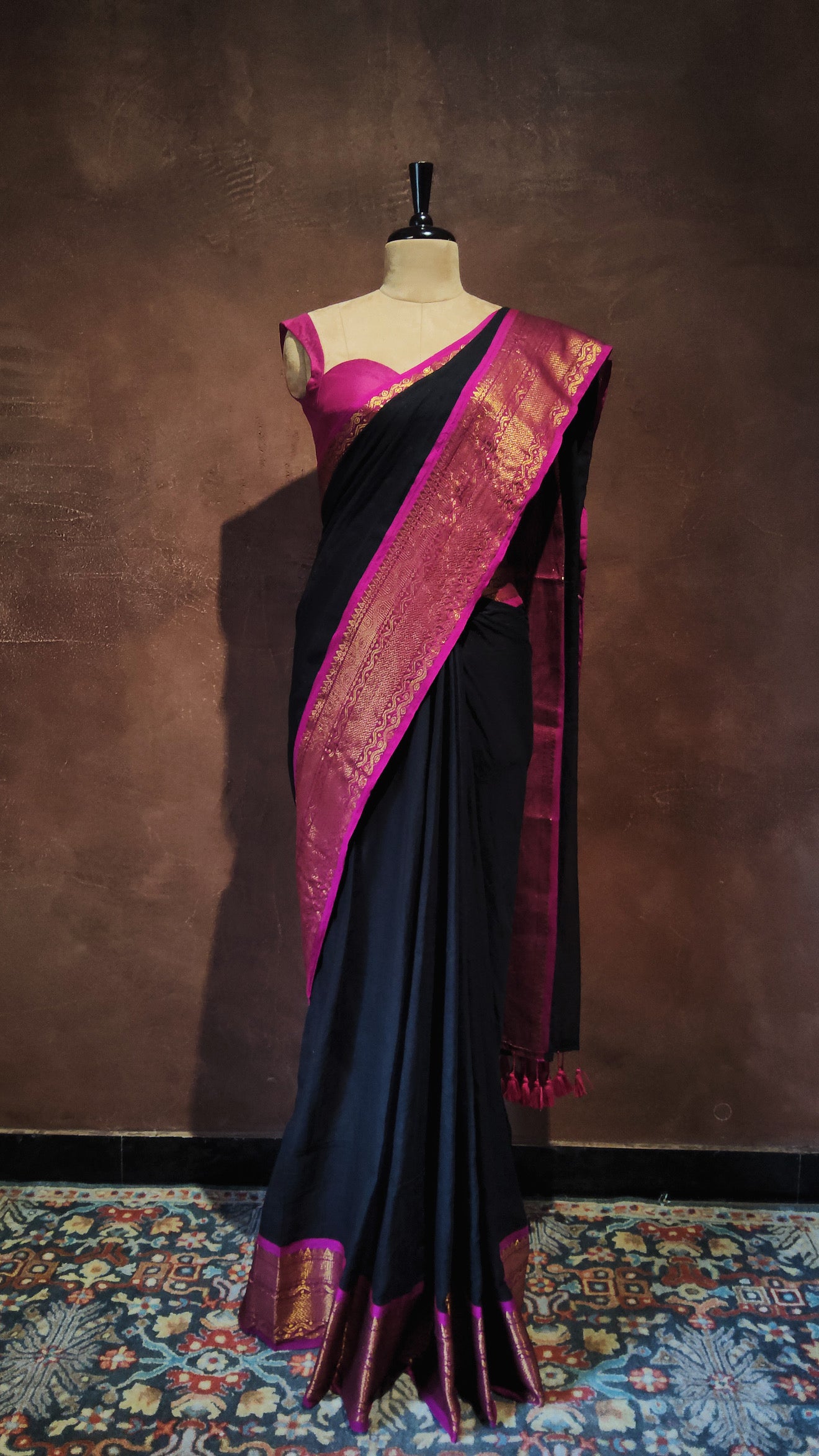 Urvashi Kanchi Border Saree